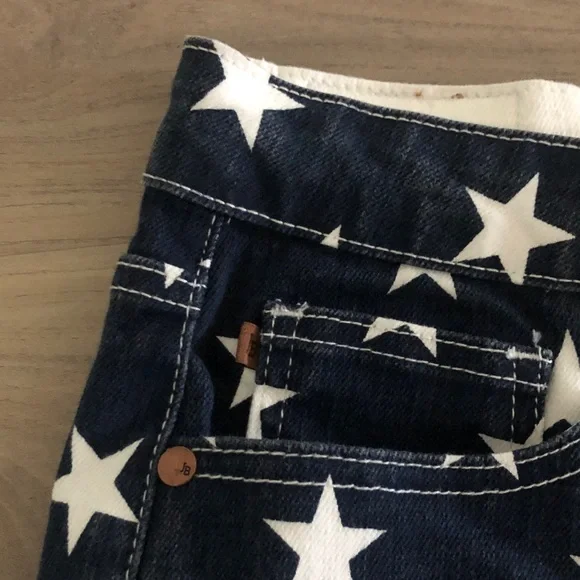 Judy Blue Star and Stripe raw hem  Denim Shorts L American Flag USA - Picture 4 of 9